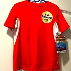 New Boys Sun Protection UV 50+ Size 5-6 Swim Shirt
